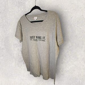 LulaRoe Liv Tshirt-Size 2XL Gray With “Just Wing It”-NWT